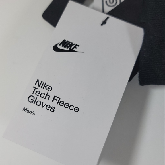 Nike Men's Tech Fleece Gloves Black Size Medium New With Tags - Picture 5 of 6